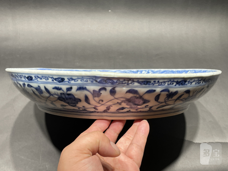 明永乐 青花缠枝莲纹大盘 - 图6